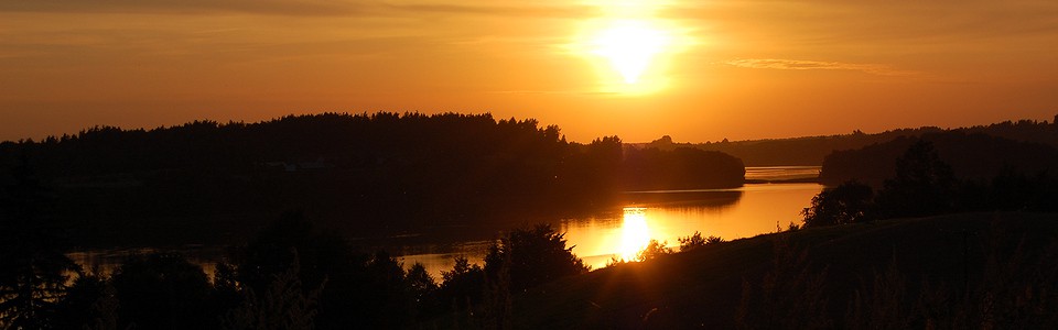 Zachód słońca nad jeziorami: Rospuda i Kamienne